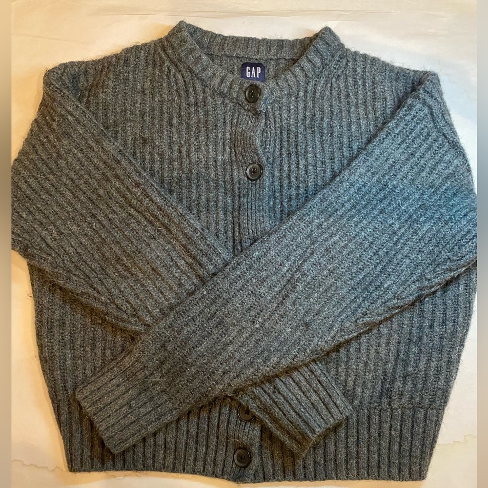 Gap XS Gray Ribbed 6- Button Cardigan long sleeve fall/winter Sweater